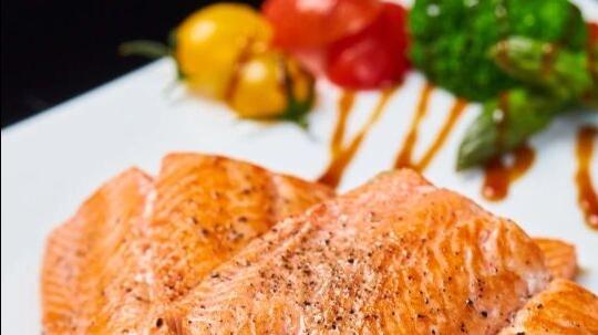 煎烤皆可的黑椒三文鱼，给三餐添多样风味