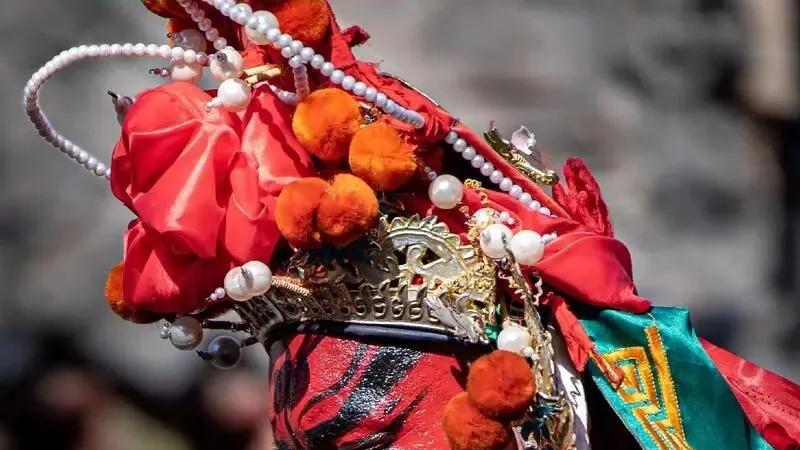 从伏羲画卦到AI狂飙：符号文明的进展，即是神性的退转