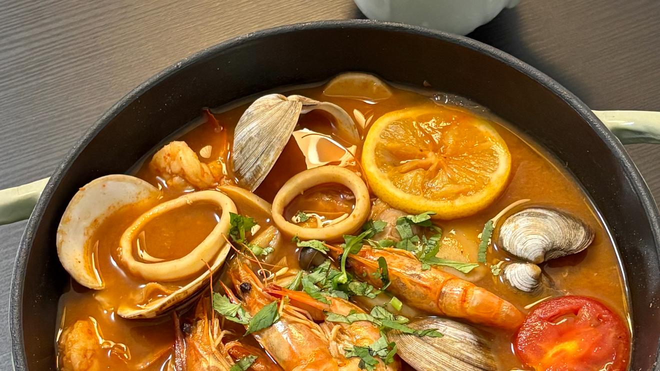 冬阴功汤：酸辣鲜香里藏着的泰国风情，在家也能轻松复刻！