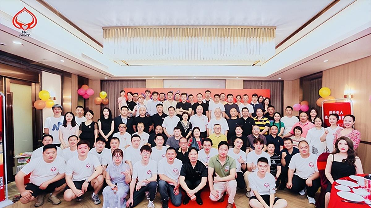 十八载公益筑梦  让“公益”成“共益”——嘿桃成人礼致敬新时代