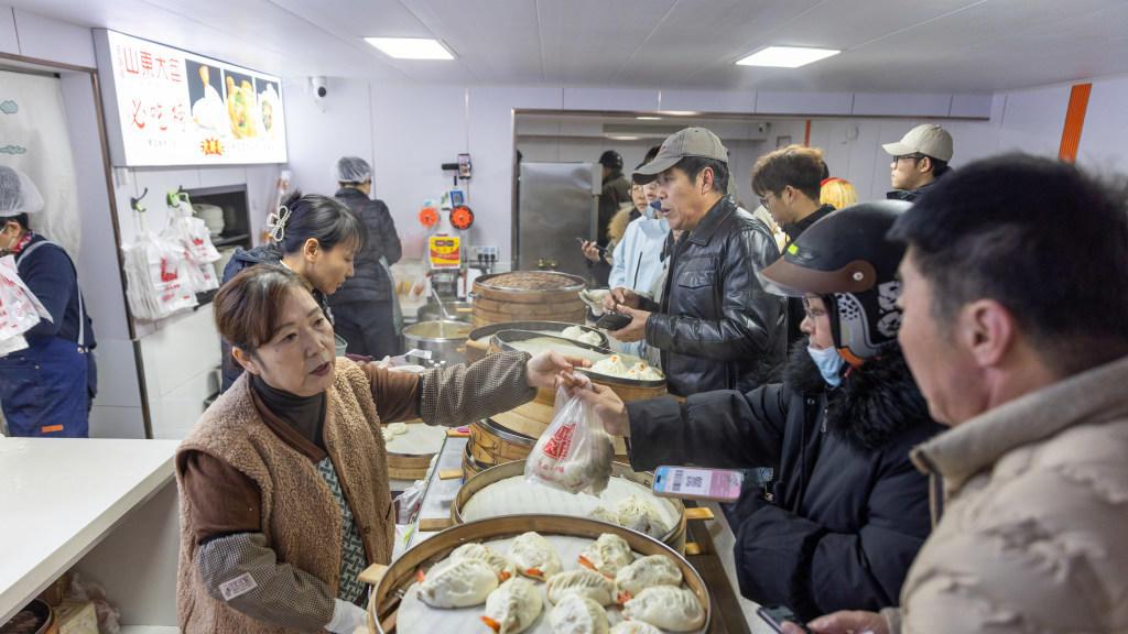 青岛故事｜早餐时光，海泊河畔“烟火”忙