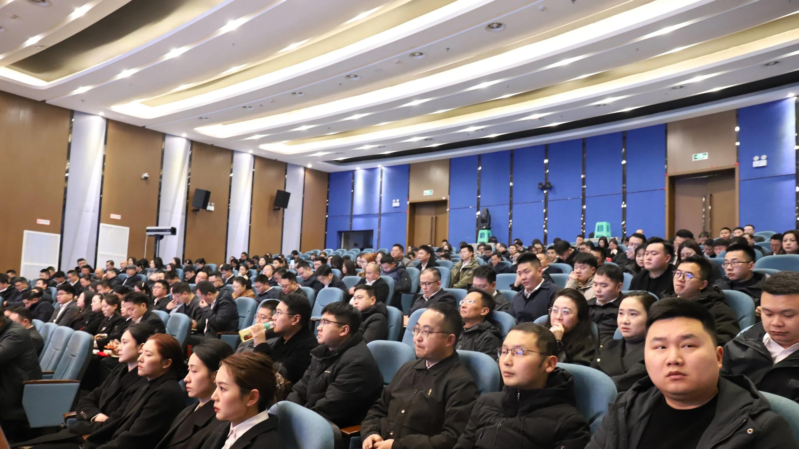 奋楫“十五五” 实干启新程｜巴中发展控股集团： 锚定一流目标 以高质量党建谱写高质量发展新篇章