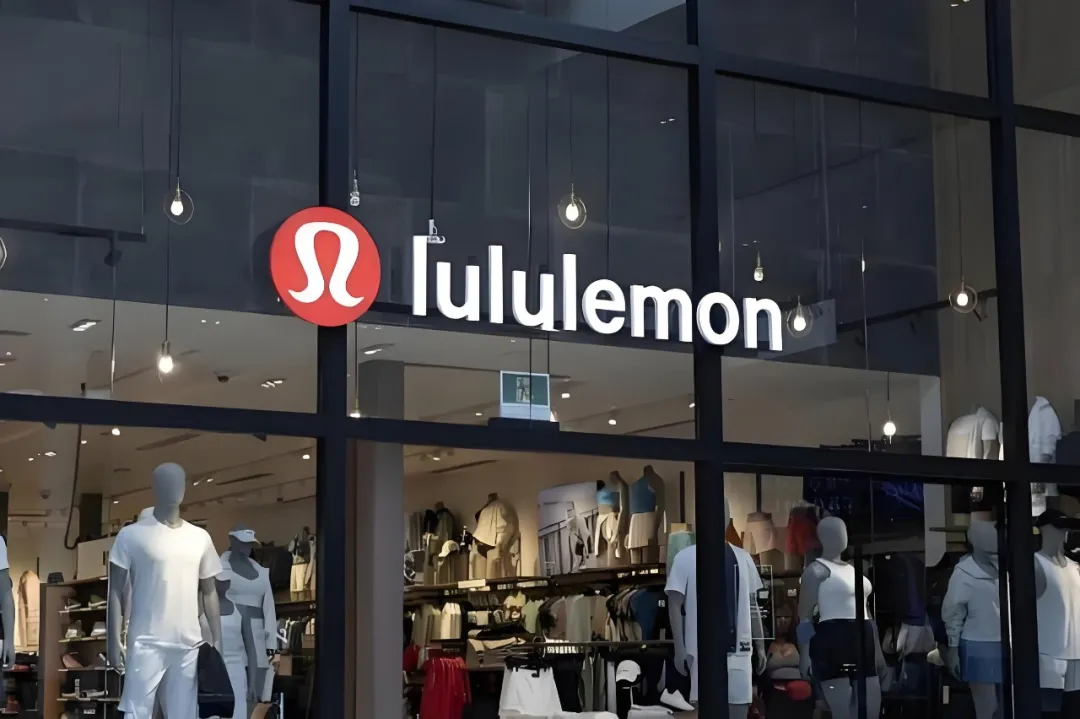 瑜伽界爱马仕“塌房”了？Lululemon被曝含致癌物，网友：穷人又躲过一劫！