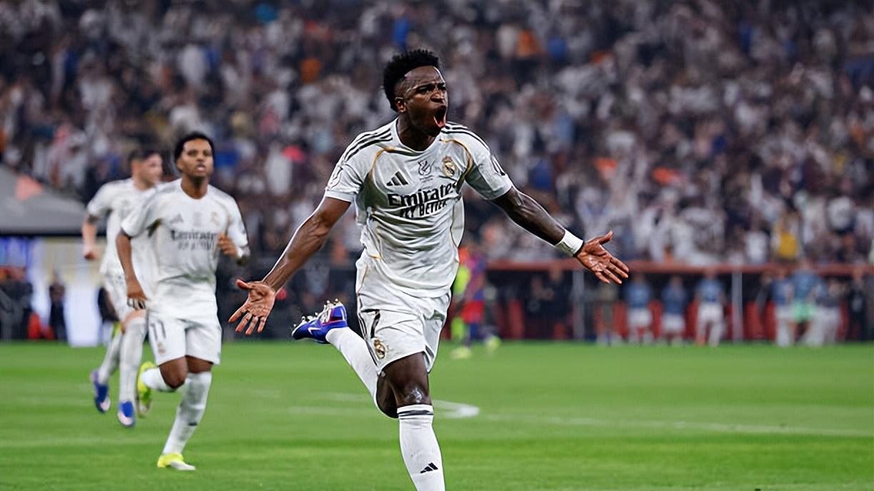 卫冕西超杯！巴萨3-2皇马展现三大焦点：传控、领袖、防线