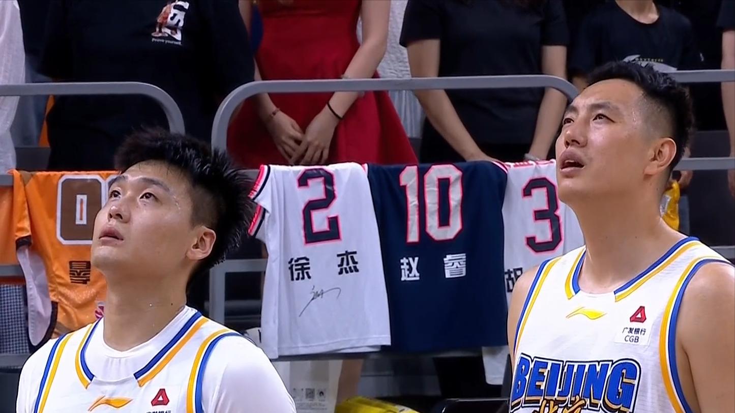 CBA：徐杰五犯离场，崔永熙17分惨遭三分绝杀，赵睿23分战旧主