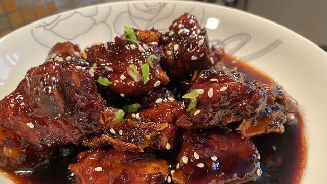 排骨别直接焯水了，记住这3步，排骨鲜嫩好吃，不腥也不柴！