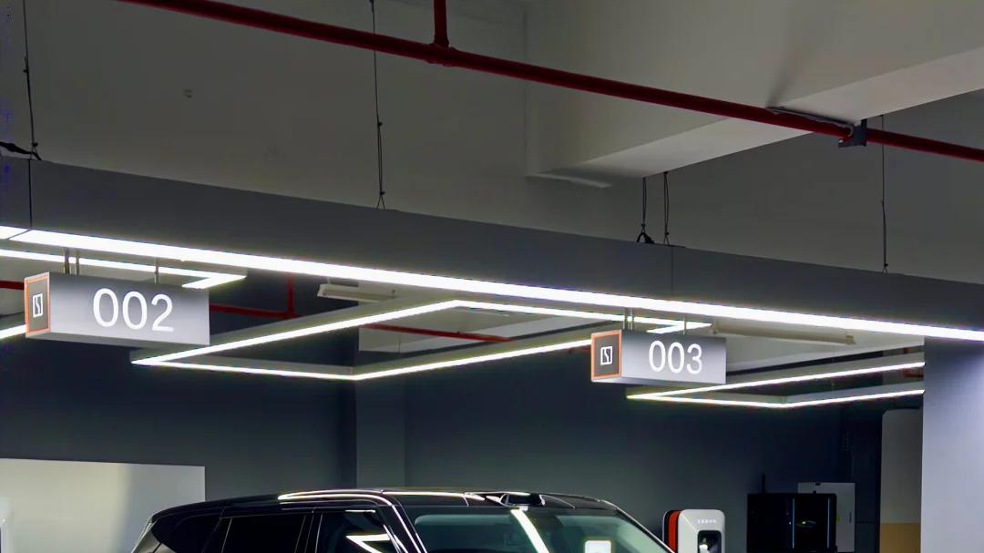 凡尔赛现场：谁说国产车卖不上价！