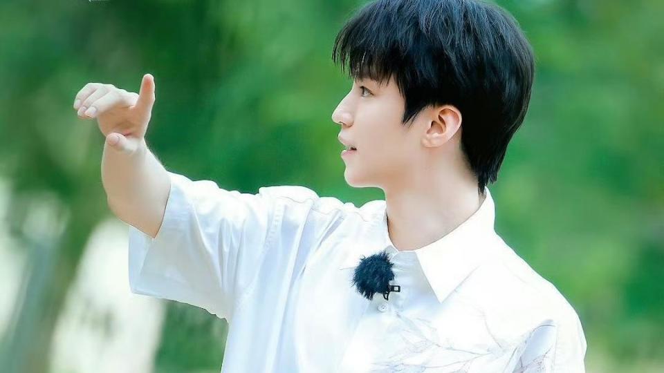 《中餐厅10》清迈路透炸屏：王俊凯回归杀戳中泪点，周董昆凌合体存争议