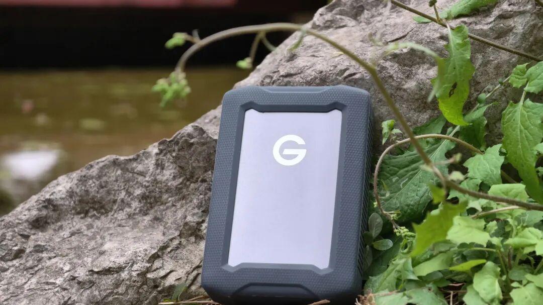 给创作者的野战装备：G-DRIVE ArmorATD三防移动硬盘