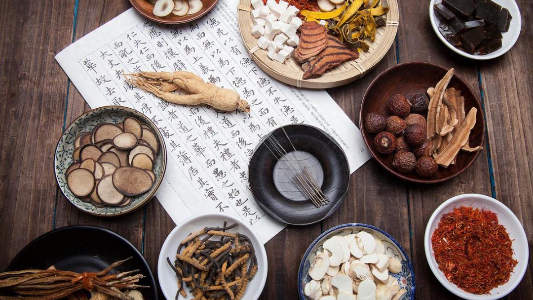 肠胃不适？这3款“低调”中成药比西药更温和