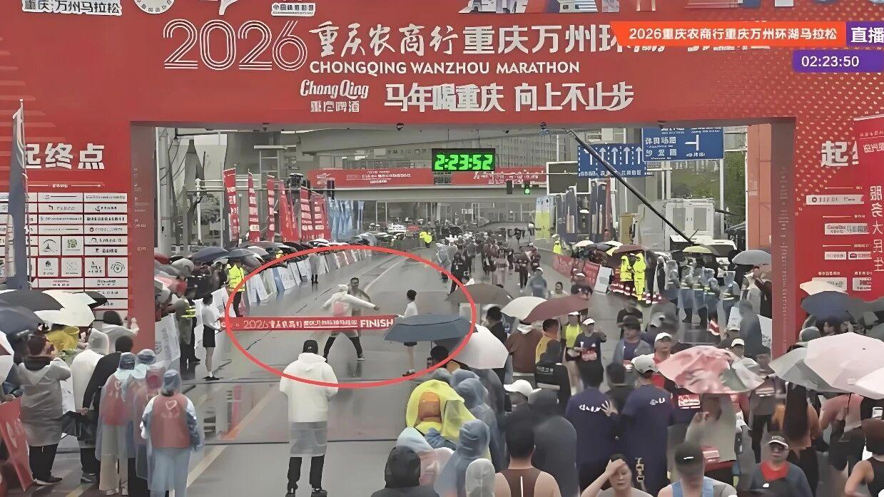 25秒停顿背后，是中国马拉松的系统性失职
