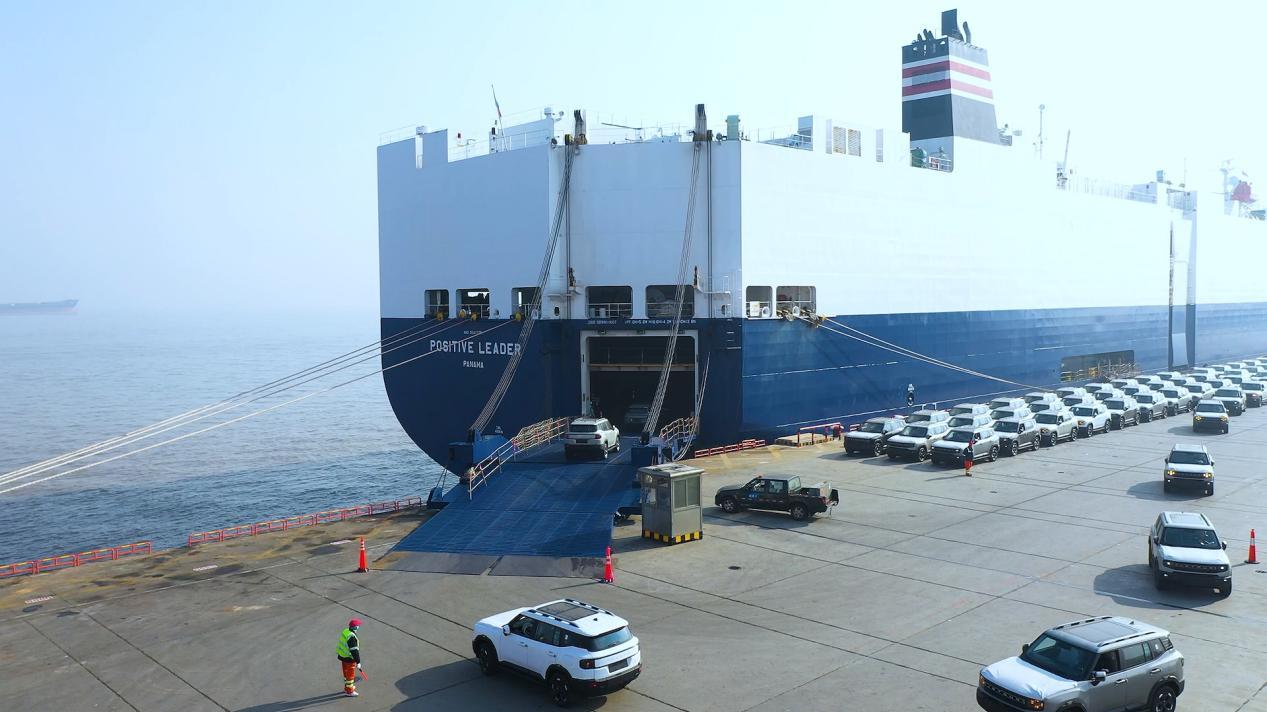 奇瑞欧洲“一周三箭”：从产品出口到体系落地，本土化再提速