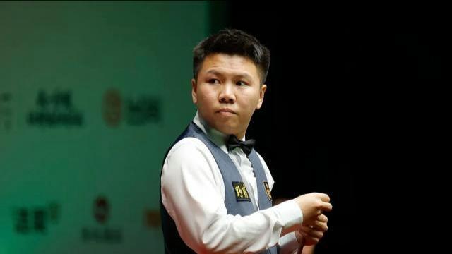 周跃龙四局速胜乌尔森巴赫 强势晋级威尔士赛32强