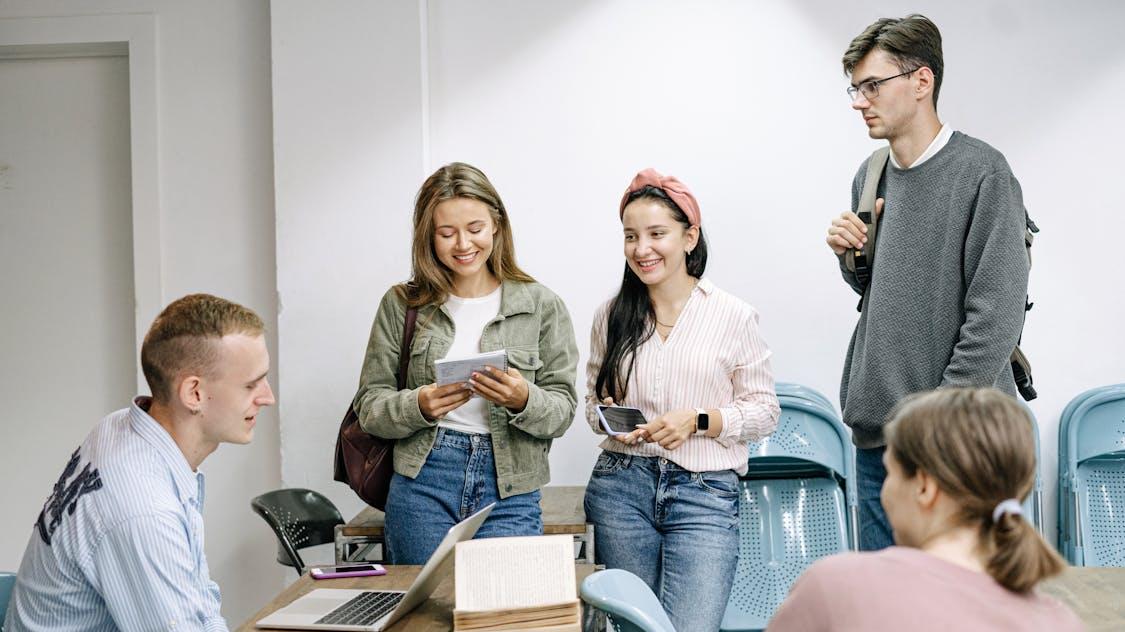 【蒸汽教育干货】LinkedIn工程师揭秘：别被“养老院”骗了，2026年想混出名堂得玩真的