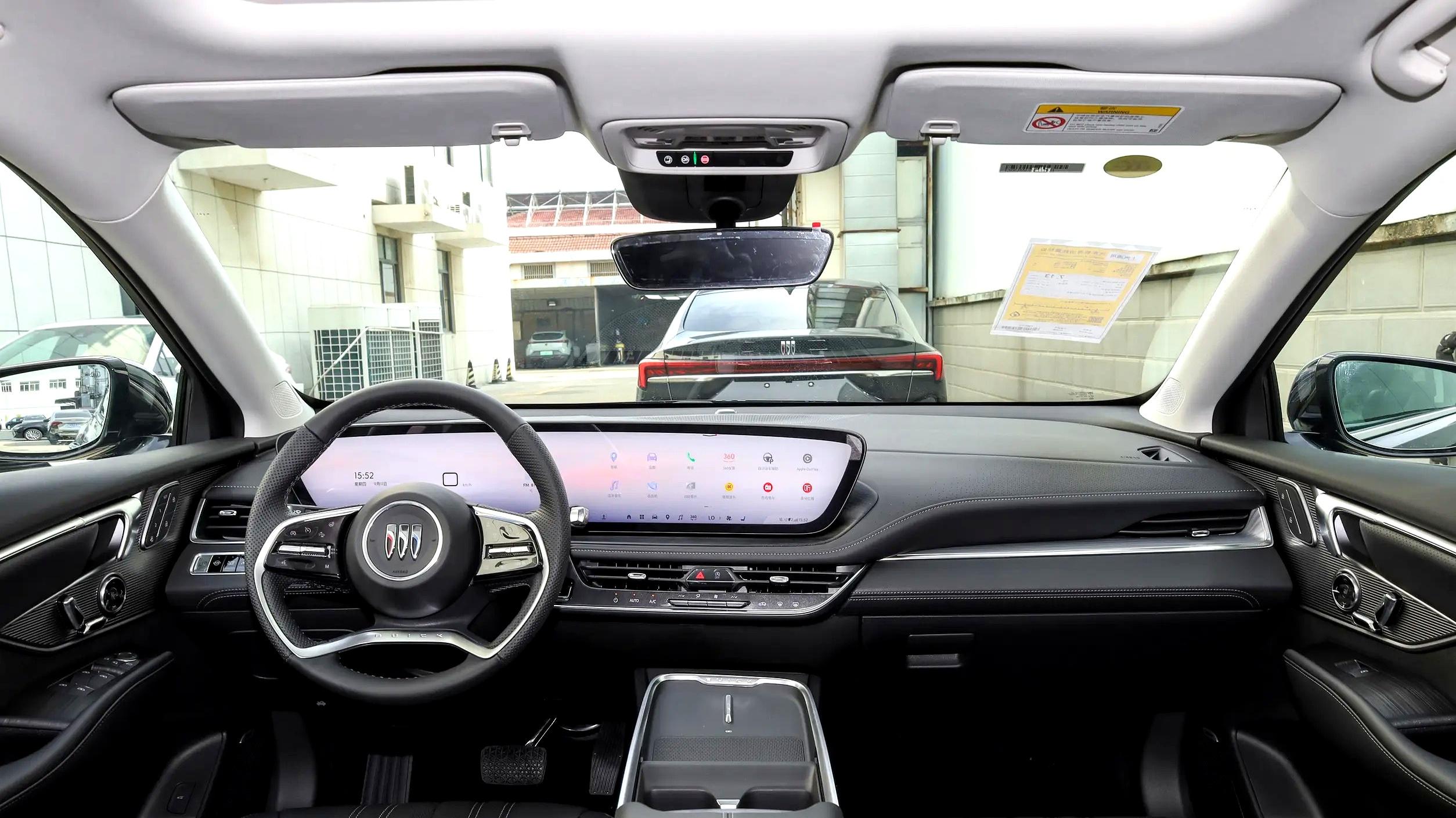 跑长途应该开B级车，看看这两款，底盘稳，跑160时速都不飘