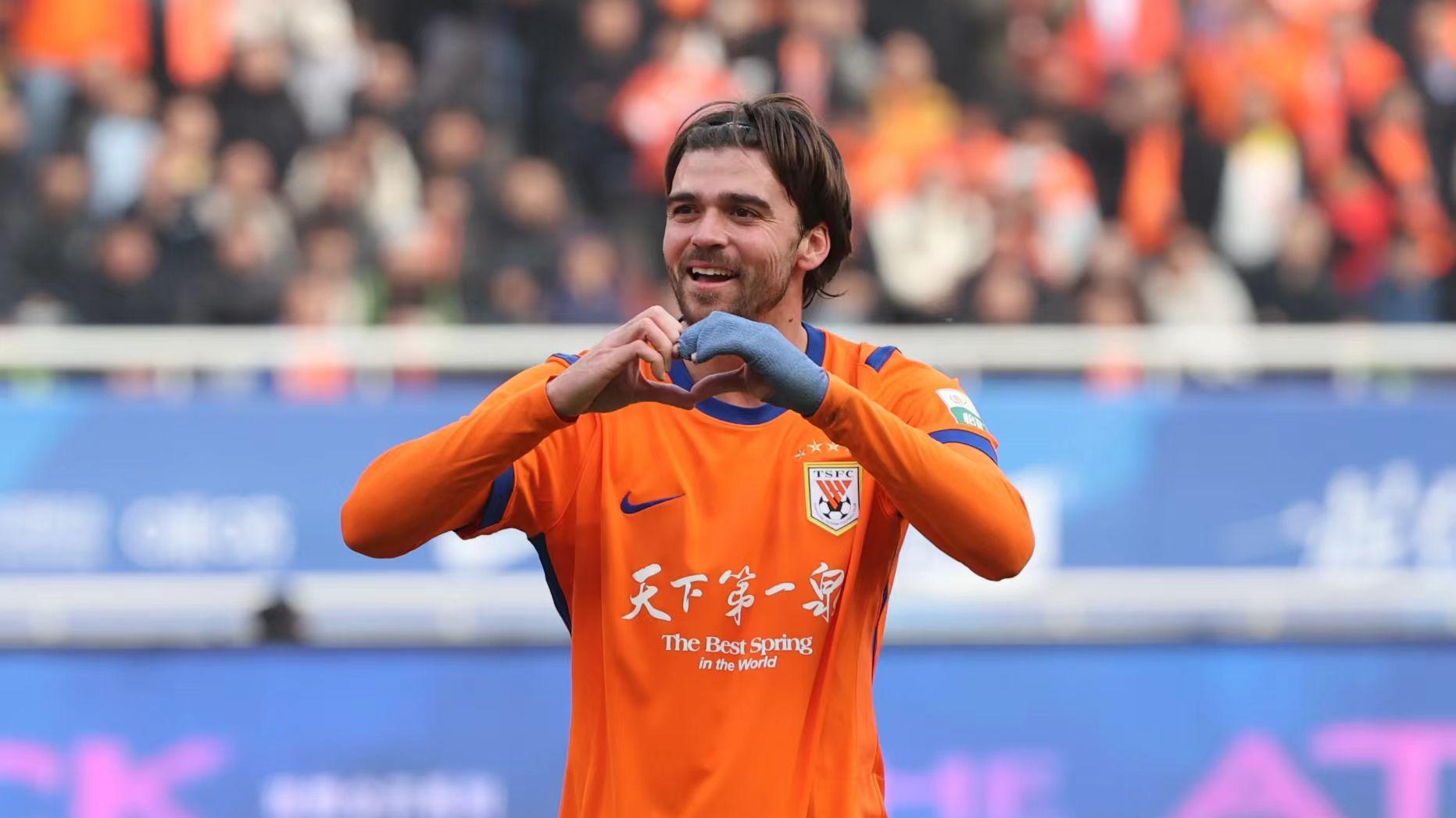 赢球也不更新！泰山官网怎么了？康冰：有缘故