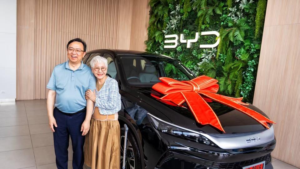 从一部剧到一辆车，比亚迪如何在泰国用“阿嬷情书”打开人心？