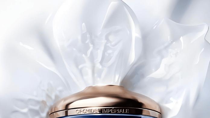 春日抗皱奢护指南：轻养护高功效成主流，7大顶流面霜成抗皱首选