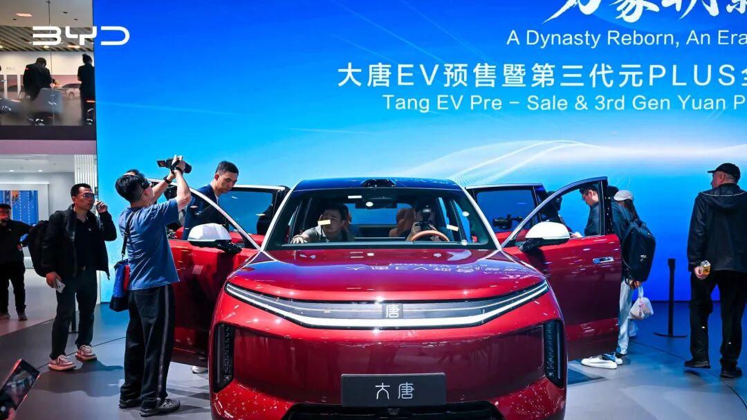 2026北京车展30万级SUV，这款新车把“全能”玩明白了