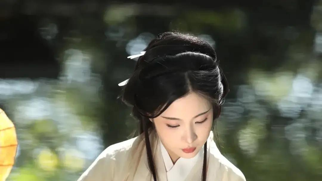 七绝 荷塘晚韵