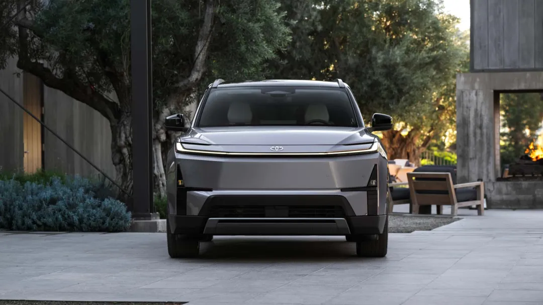 大汉也要“通电”了！丰田确认投产三排座纯电SUV，或沿用“汉兰达”金字招牌