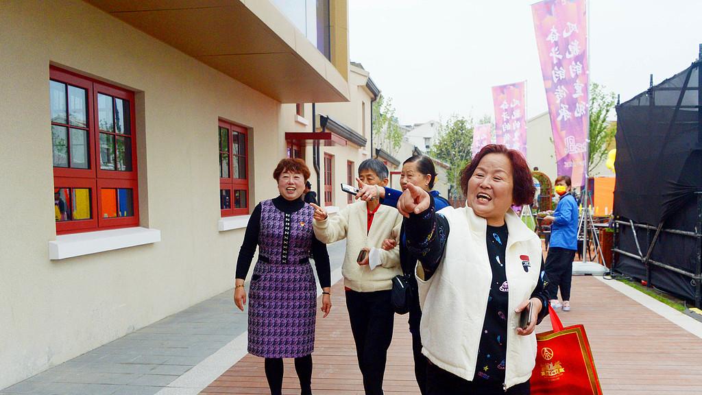 浙江小伙做短视频培训，请阿姨当讲师，半年赚80万，他是怎么做的