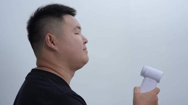 夏日轻装出门指南：酷态科这几件数码小物，实用不累赘