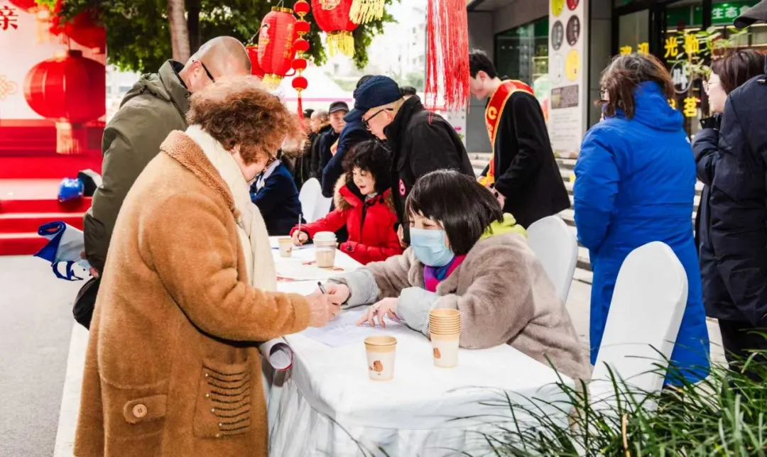 新春走基层·绵阳 | 党建如何破解老旧小区治理难题？勇拓洋楼小区给出了答案