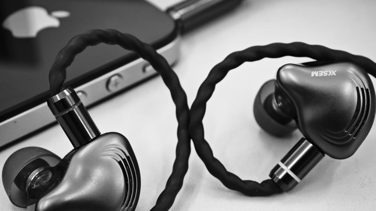 百元封神？西圣 Hifi 有线耳机：可能是年度最卷的声学怪物