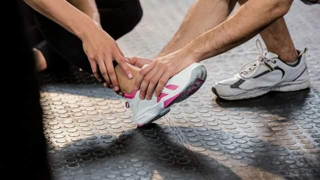 崴脚了别乱揉！记住“POLICE”原则，关键时刻能救急
