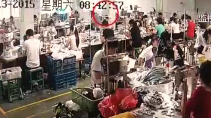 浙江鞋厂工人怒砍工友，致1死5伤脖子都断了，结果只为47元饭钱
