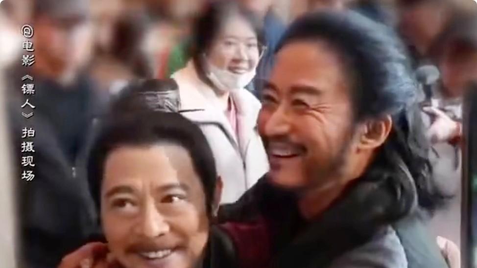 《镖人》新预告，吴京沧桑了，刘耀文不嫩了，我却被女主惊艳了