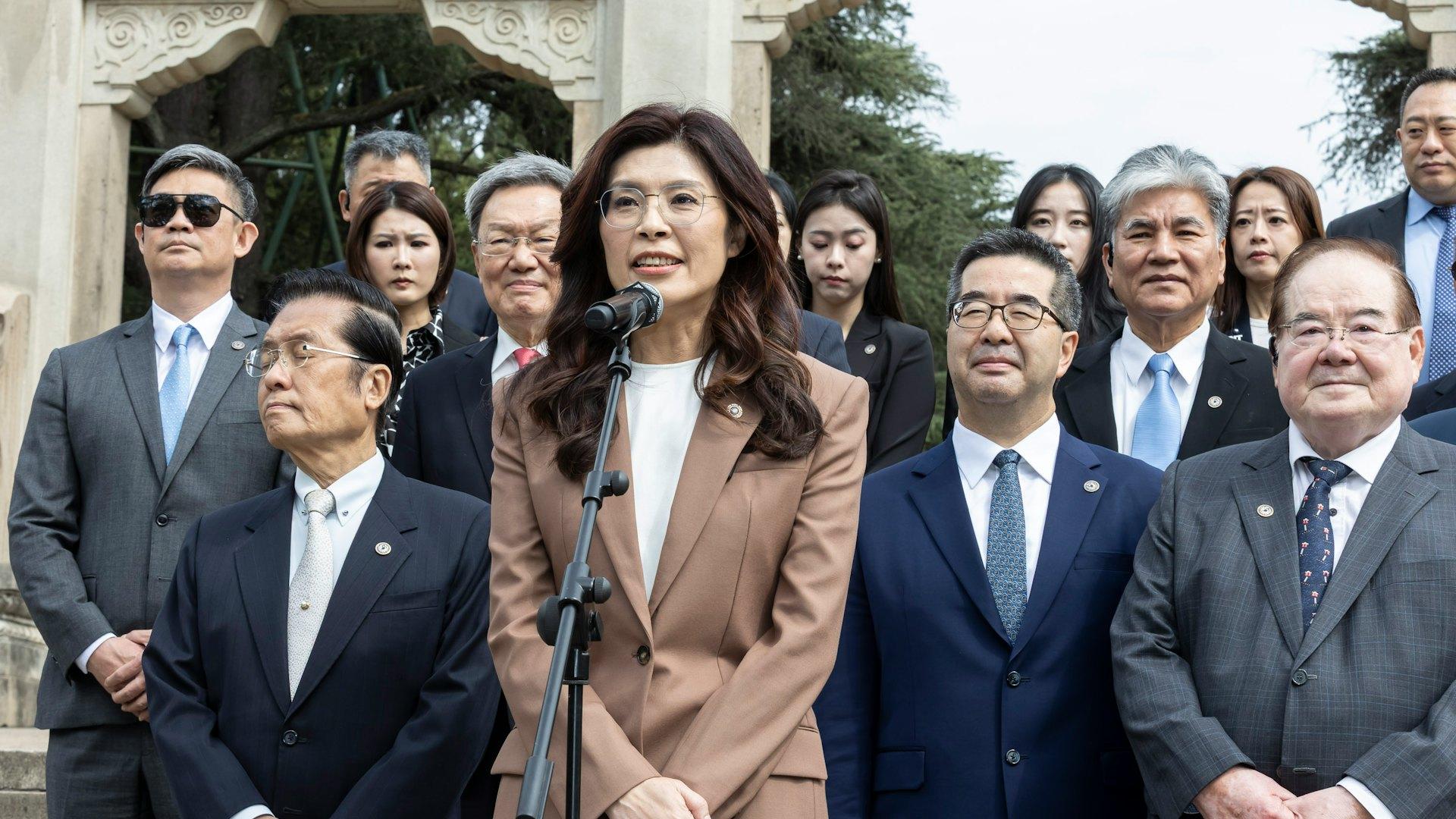 来到大陆终于敢说实话，郑丽文的这一番表态，超乎了很多人的预期