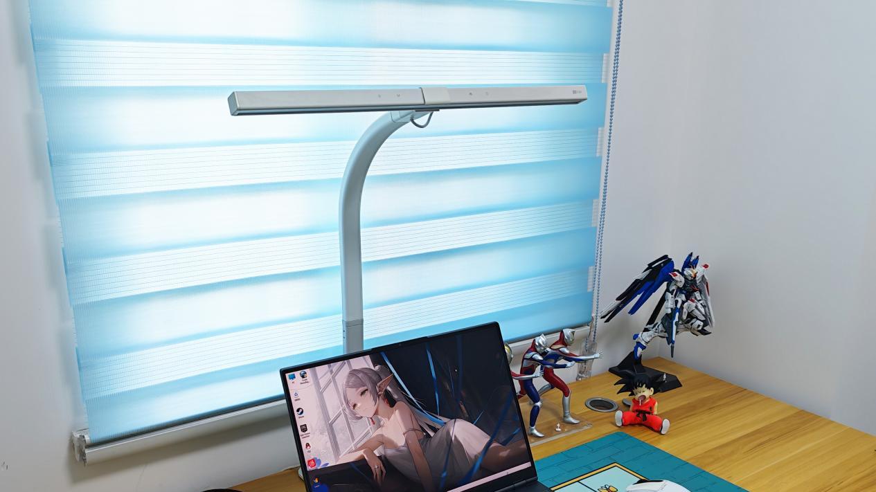 西班牙dpdupi德普“小白”护眼灯评测：高性价比的“学霸级”台灯值得买吗？