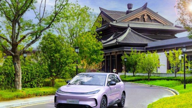 极狐T1预售开启，6.88万元起抢A0级纯电家庭车！