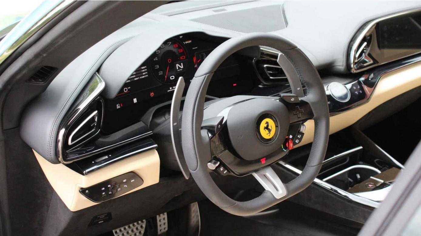 放弃炫技，回归驾驶：法拉利回归实体按键