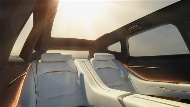 风塑车身显巧思 与众 08 实现能效颜值双平衡