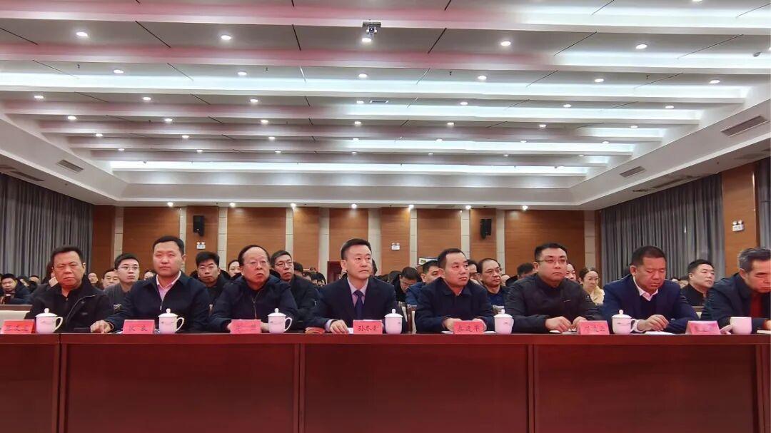 岁末述职摆短板 总结部署开新篇——运城市住建局召开2025年度干部述职大会