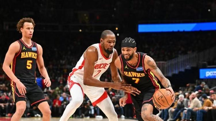 22分大胜！火箭终结老鹰11连胜，杜兰特25+6，小贾23+9