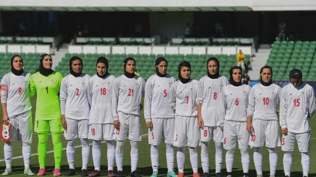 2026女足亚洲杯开幕在即，伊朗球员面临"生死危机"，有人含泪退赛