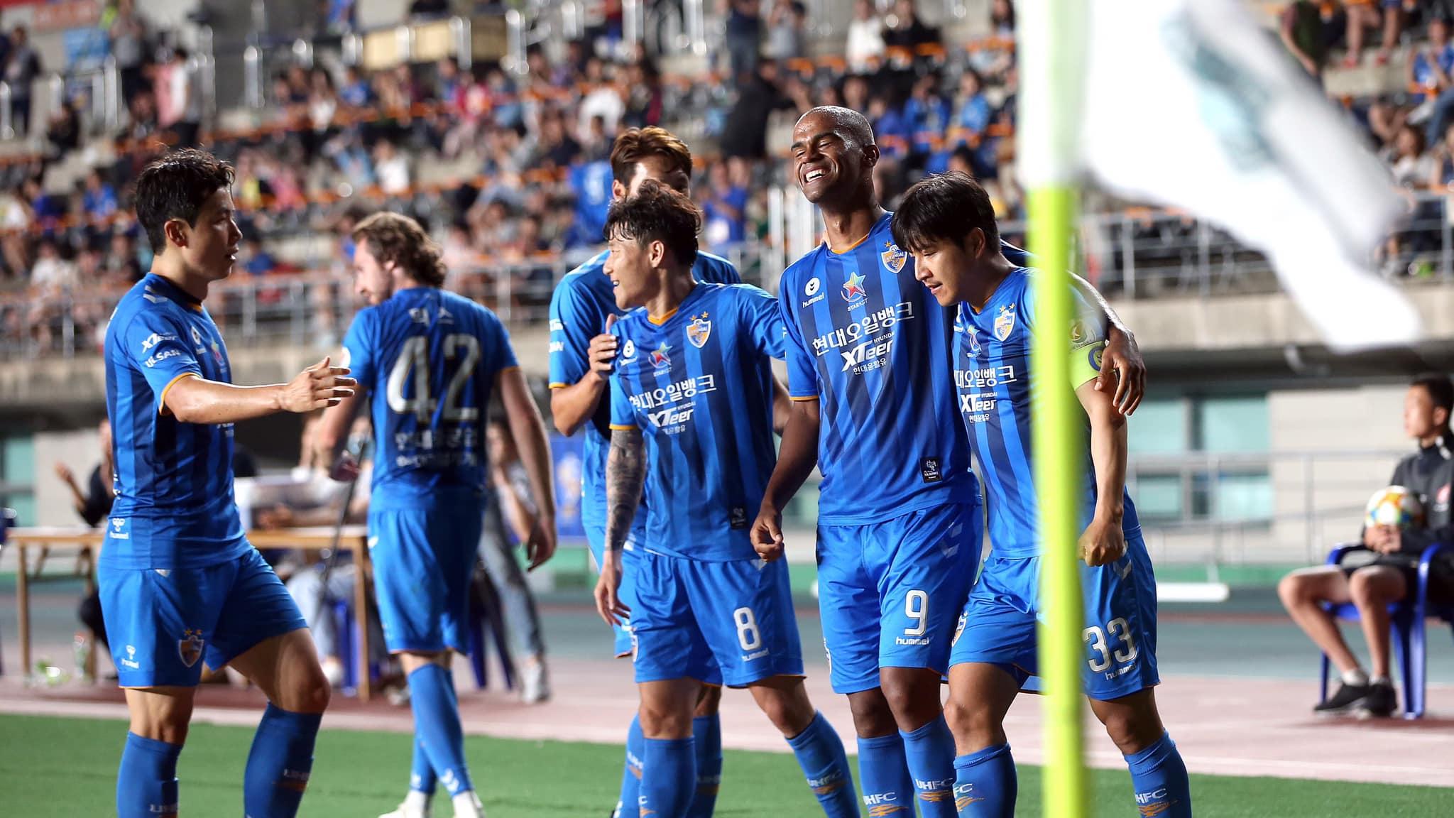 今天这两场我会这么看：蔚山更稳，阿德莱德联这场要小心平局味道