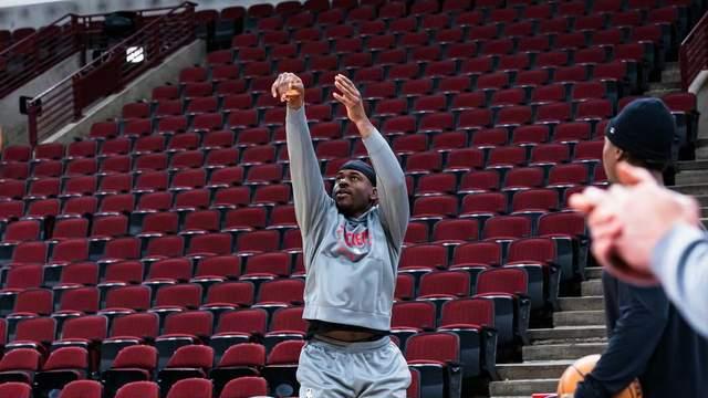 三分14中3，谢泼德防守给队友挖坑 火箭队败在双矮 申京重新获球权