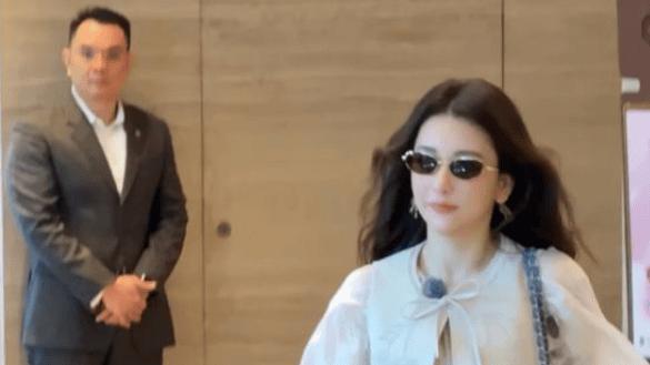 方媛出发录制综艺《桃花坞6》！