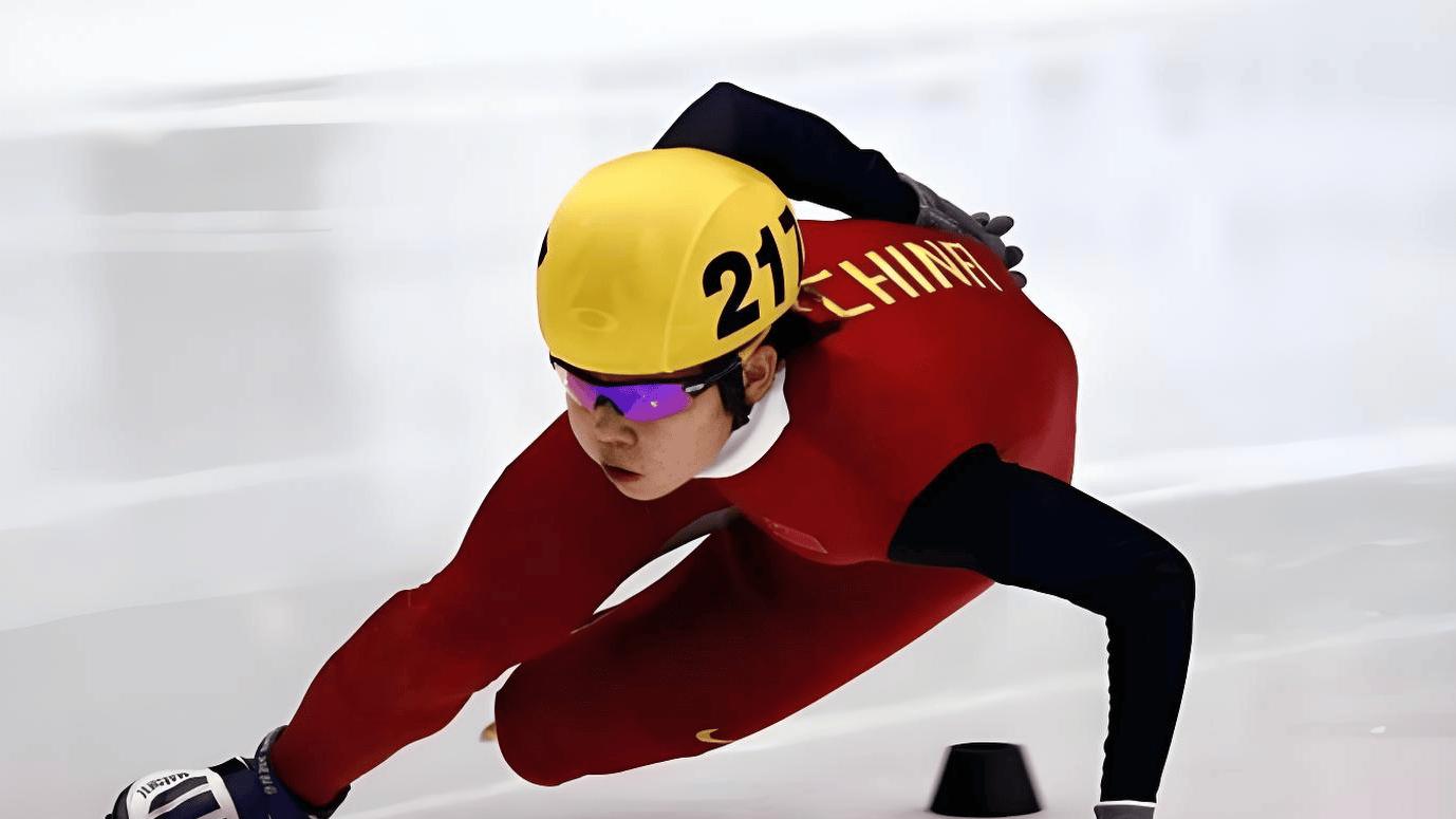 王濛说签“生死状”，队员拿一块，我复出拿一块！77金传奇的悲壮一吼