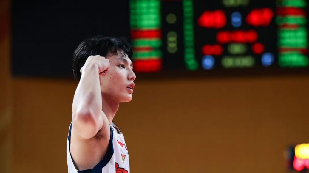 徐杰受伤，广东男篮31分惨败北京！这似乎并不是双方的真实差距！