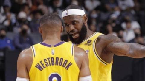 媒体曝珍妮巴斯不满詹姆斯缺乏担当不知感恩，曾想交易其去快船