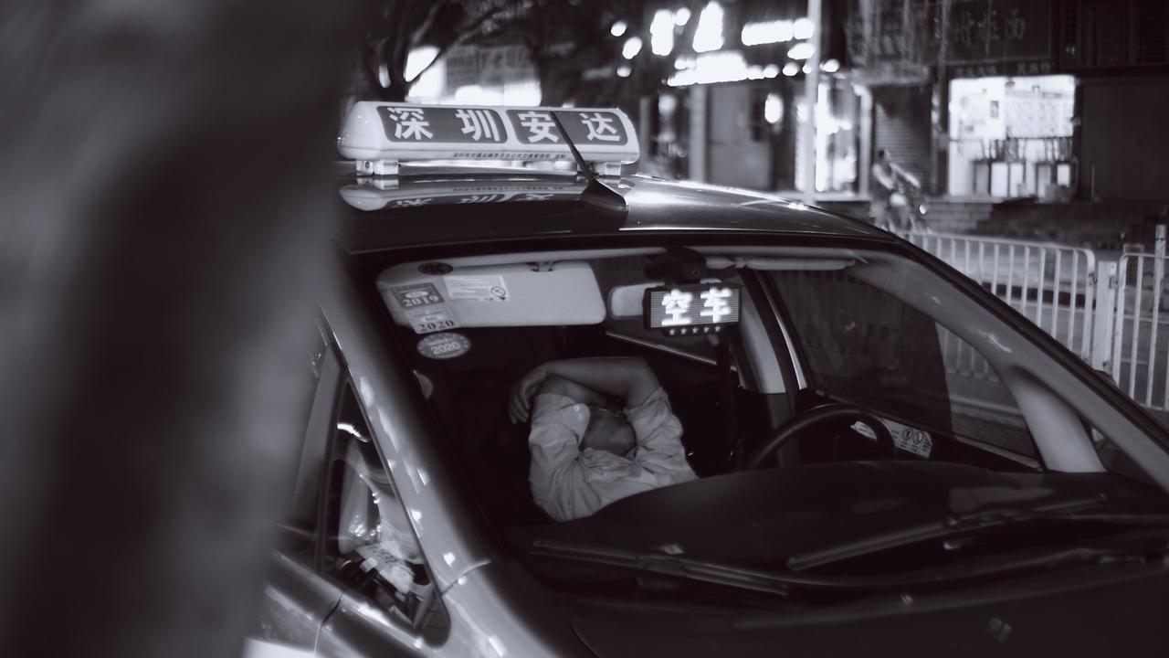 逃离一线城市的年轻人，不想卷了