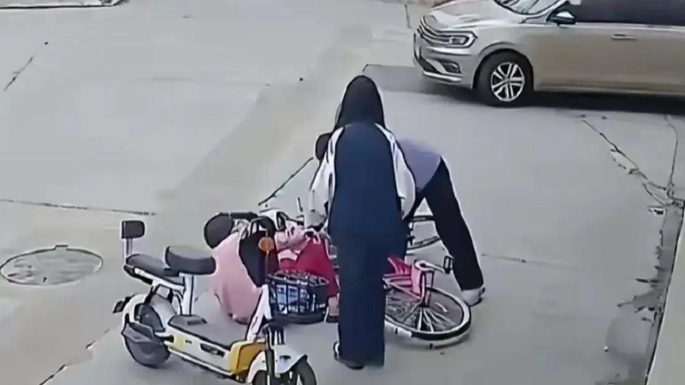 莆田俩女生扶老人被索赔22万事件最终后续 寒心的到底是谁？