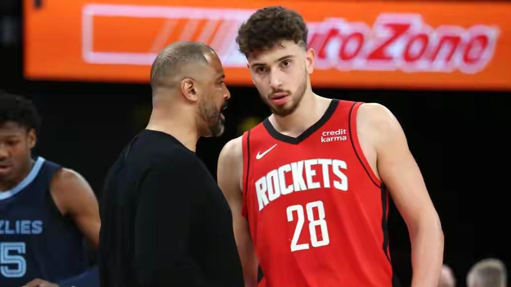 一招可解决火箭队问题，用乌度卡申京伊森交换斯波阿德巴约，可行吗？