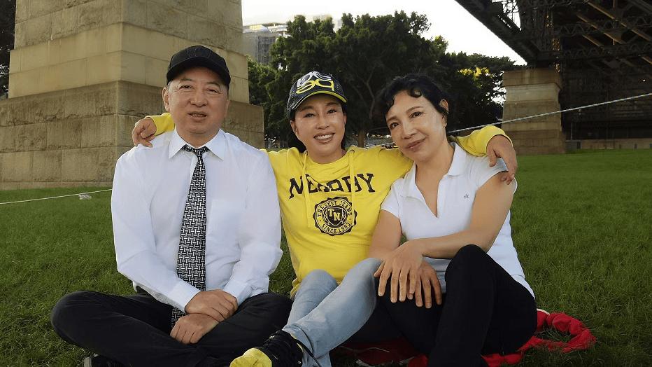 ​刘晓庆妹妹辟谣去世谣言 曝5大争议担忧姐姐晚年